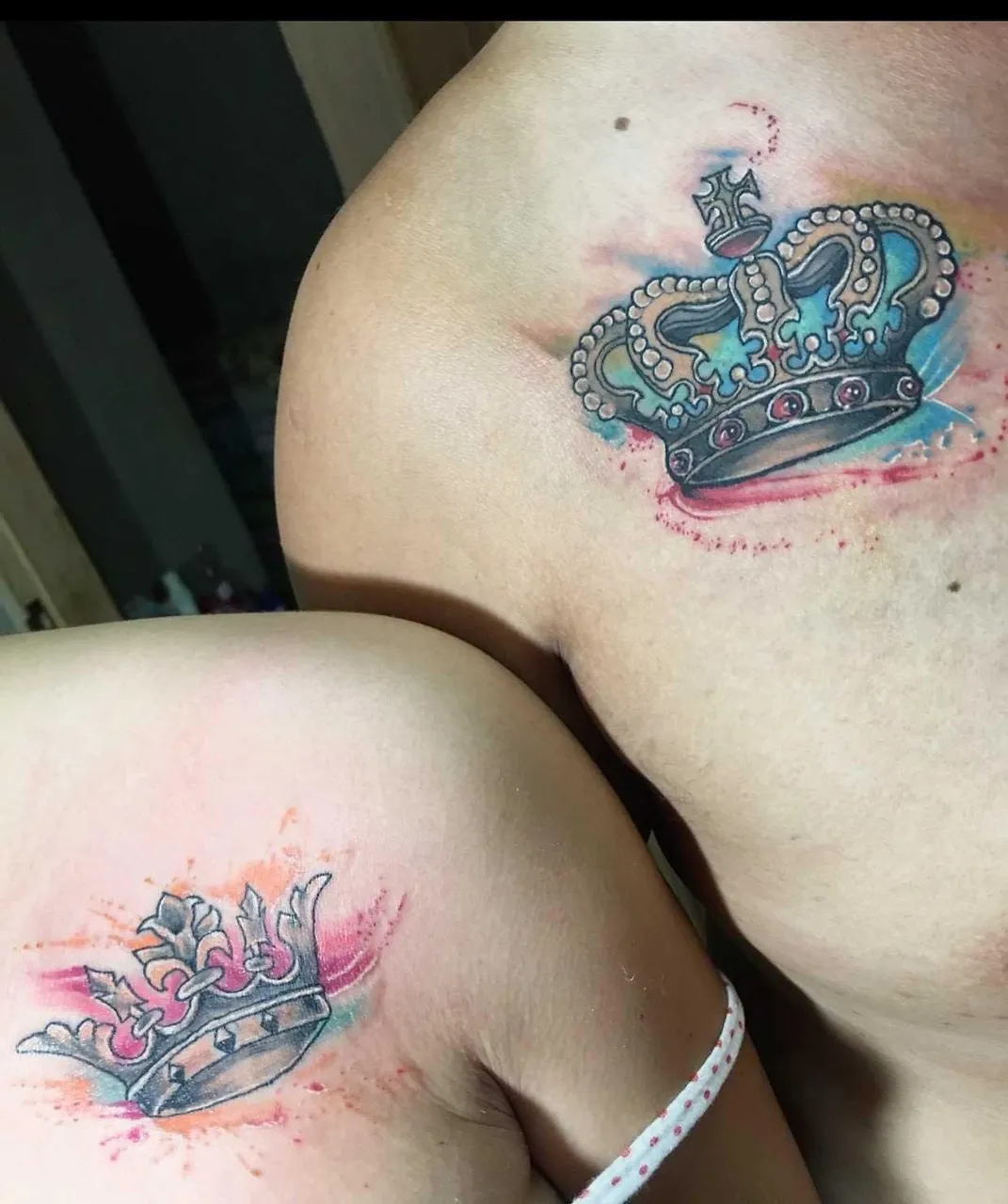 Matching Crown Tattoos On Fingers For Couple