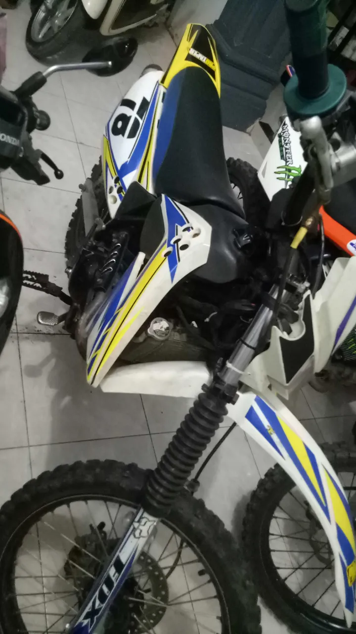 Motor Trail Hasil Modifikasi Yamaha Mx Mirip Klx Mau Saya Jual Dua