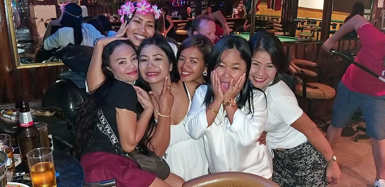whqez08qqh.jpg