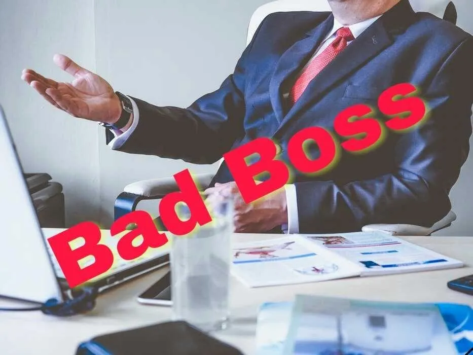 How to deal with the Boss with a bad temper | (bilingual)