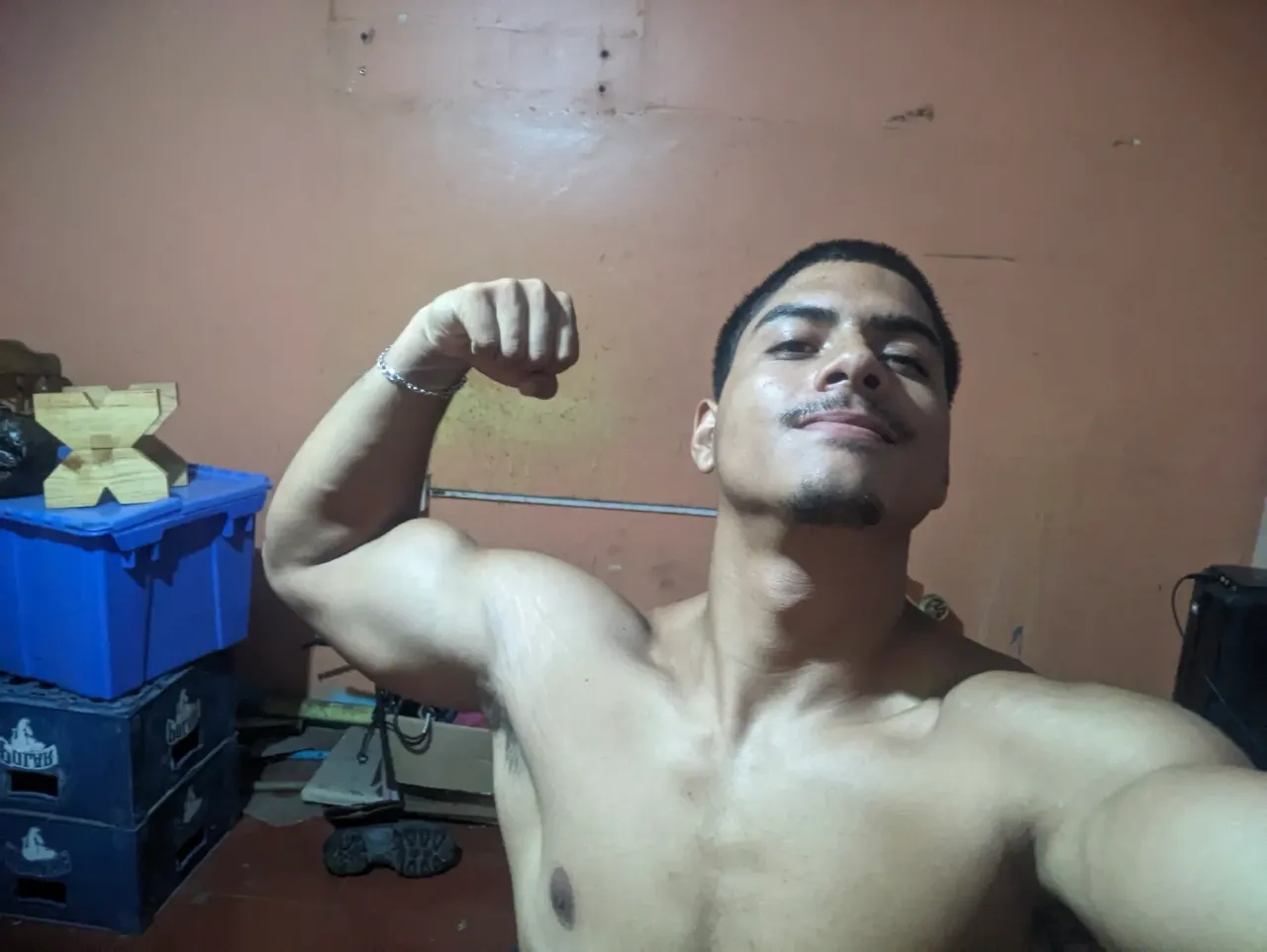 3EyCHhmKCpI4EHVf_PXL_20250424_214516907.webp