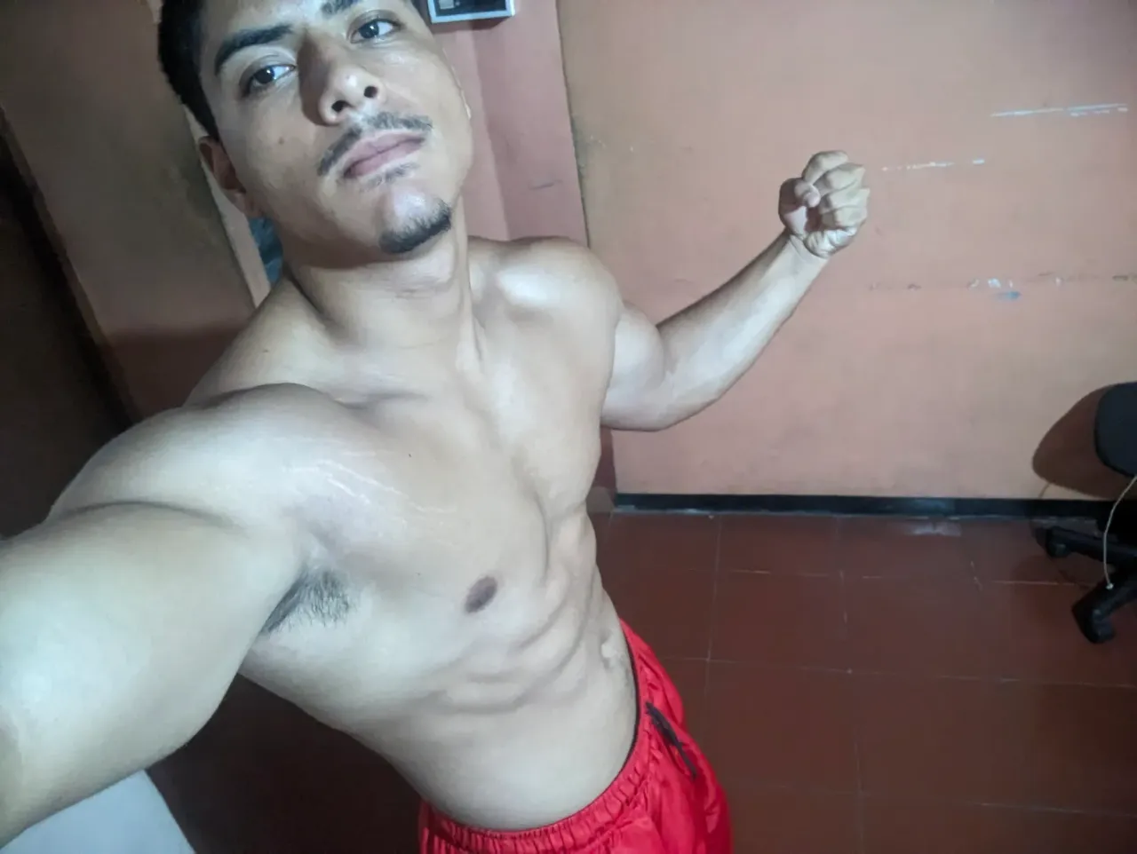 3K7VDnn4wnUNynXm_PXL_20250427_211206788.webp
