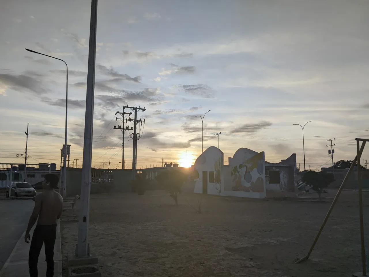 68SKHQNX56i3UJjo_PXL_20240610_184946746.webp