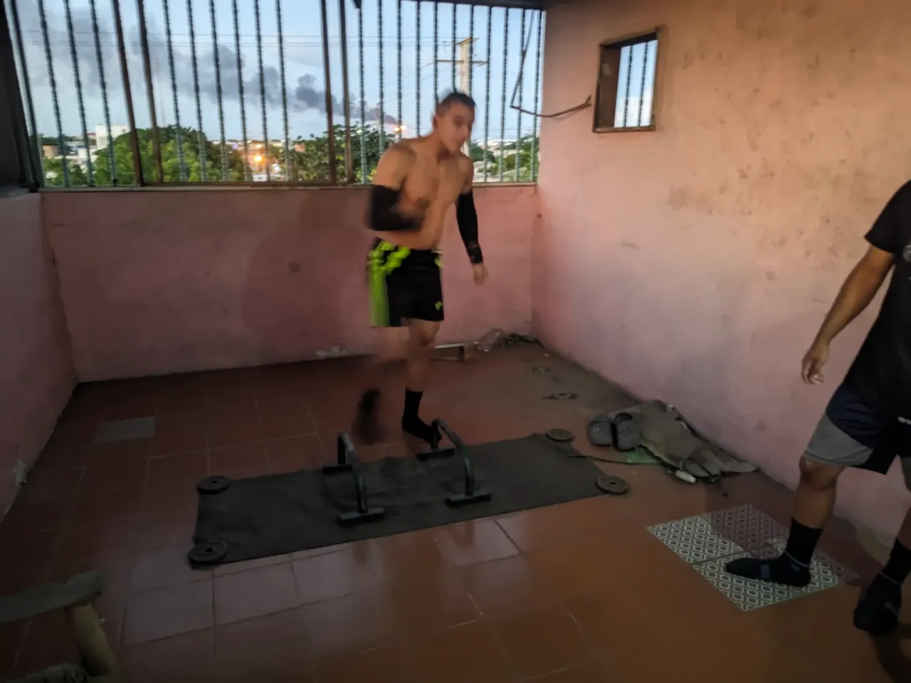 ArHXgDL21J35X7Q1_PXL_20241212_183215624.webp