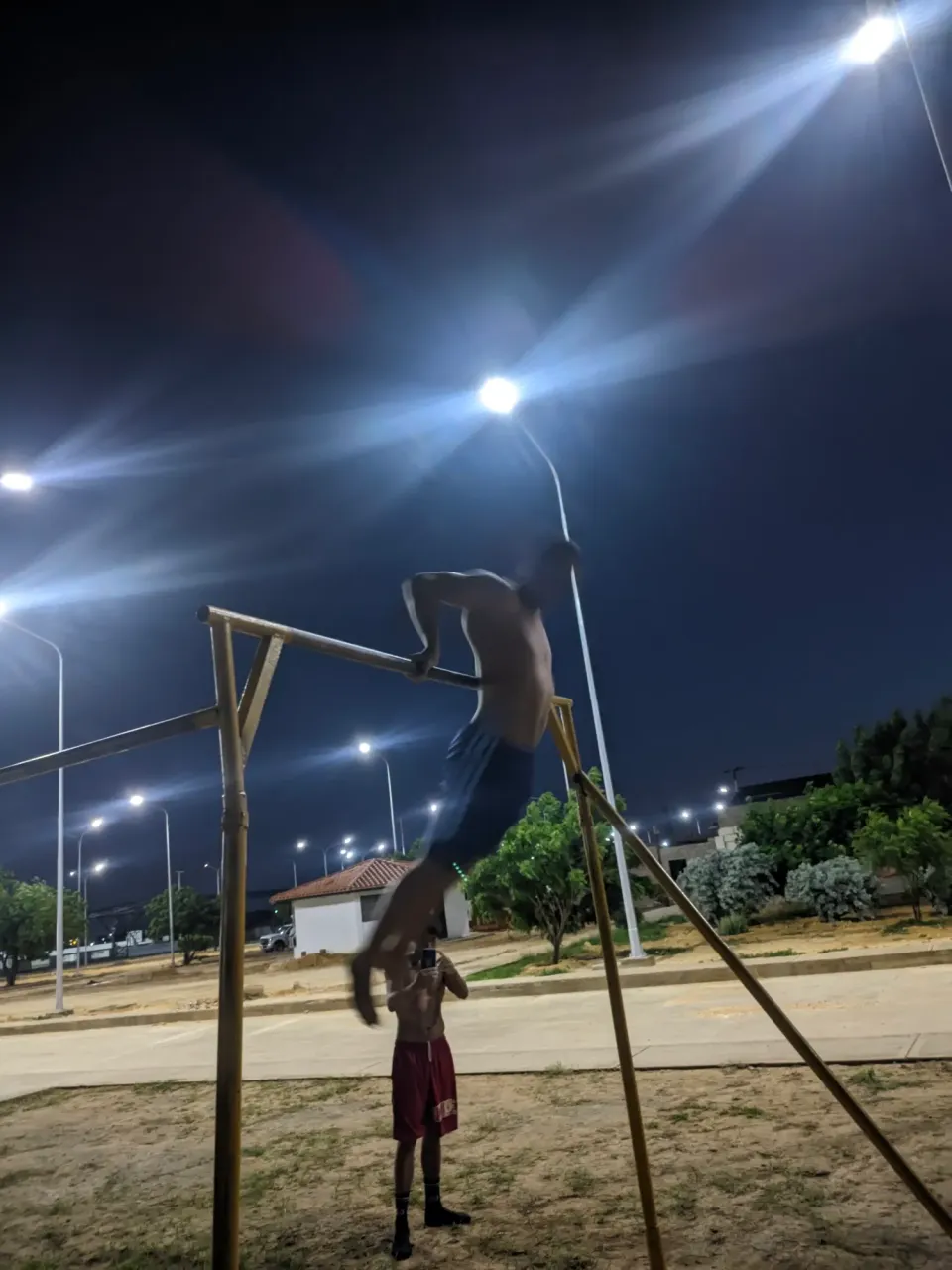 Fai1OEycZDzl25GO_PXL_20241126_184305993.webp
