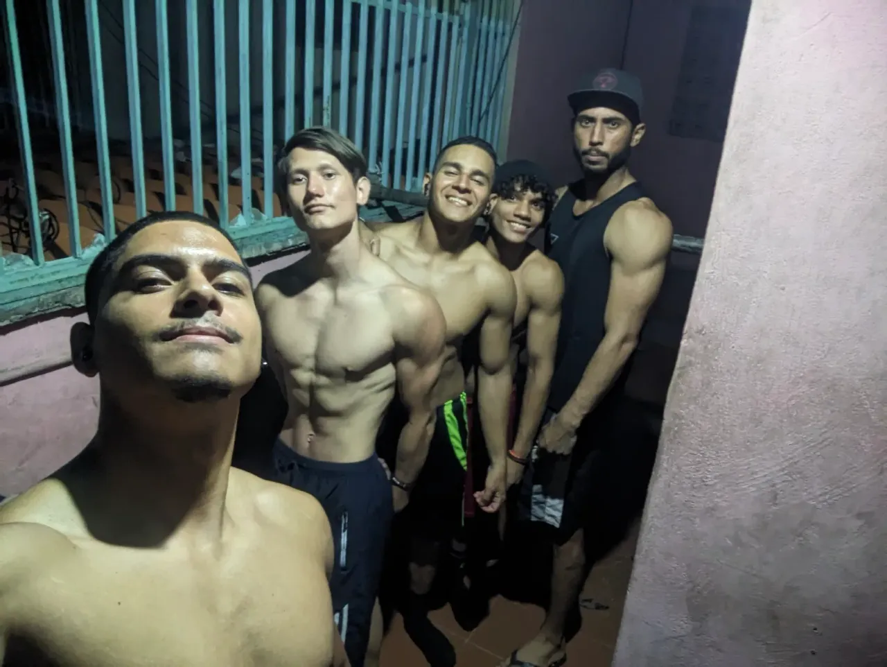 T3uJYRqdSkMpvolU_PXL_20250404_193127336.webp