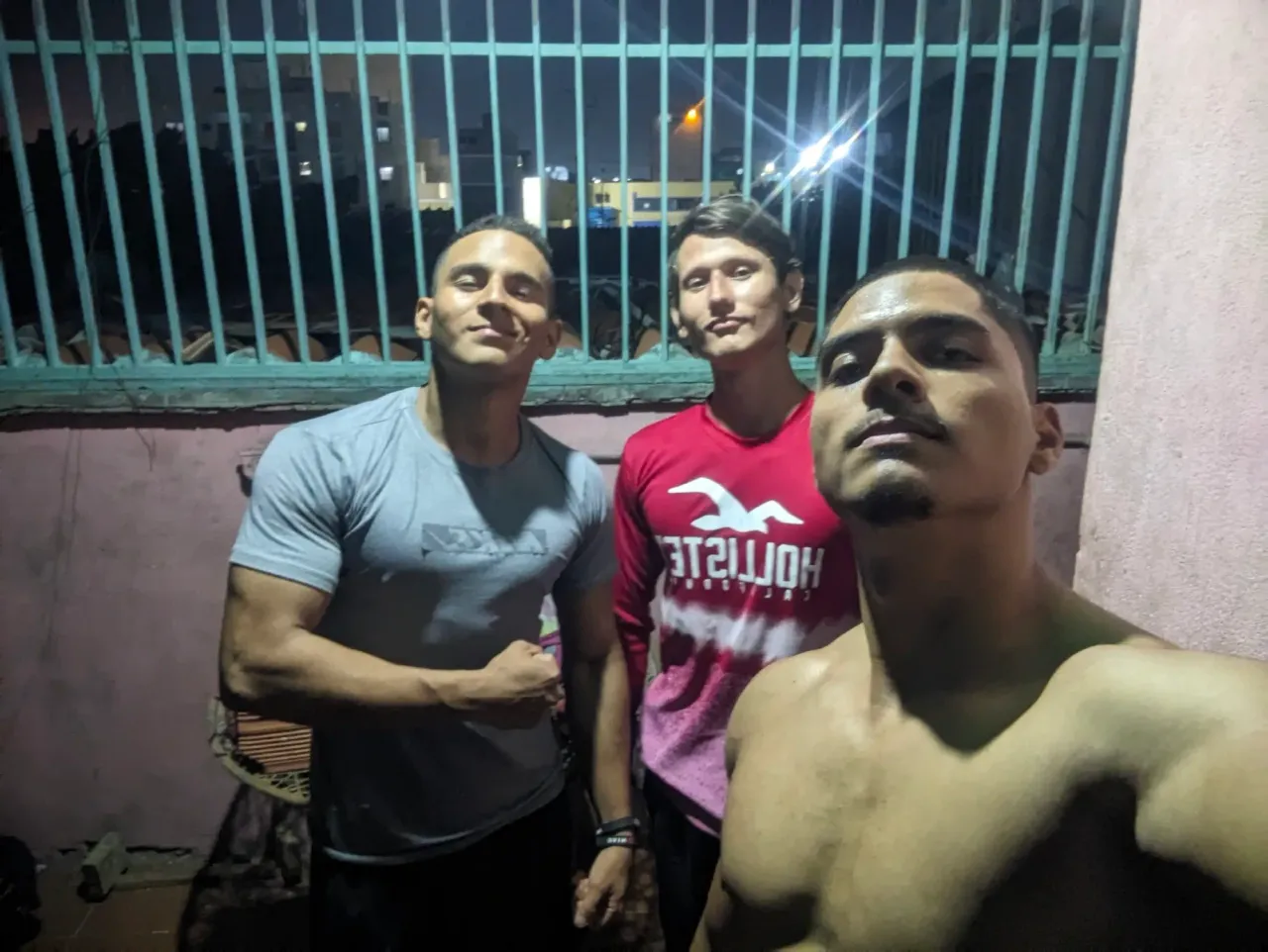 T6F3KPxNKbszfQRa_PXL_20250403_203016819.webp