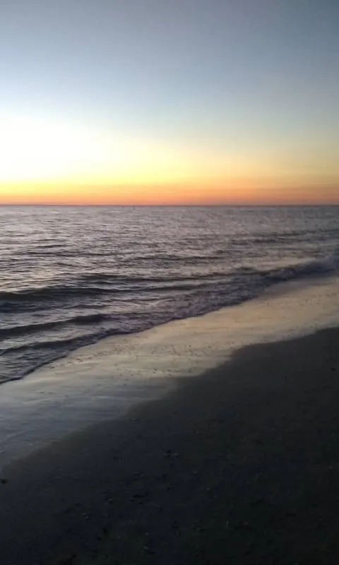 Beach_Time-baa709bd-f5fc-4f78-b460-5a6dd09fd43c.jpg
