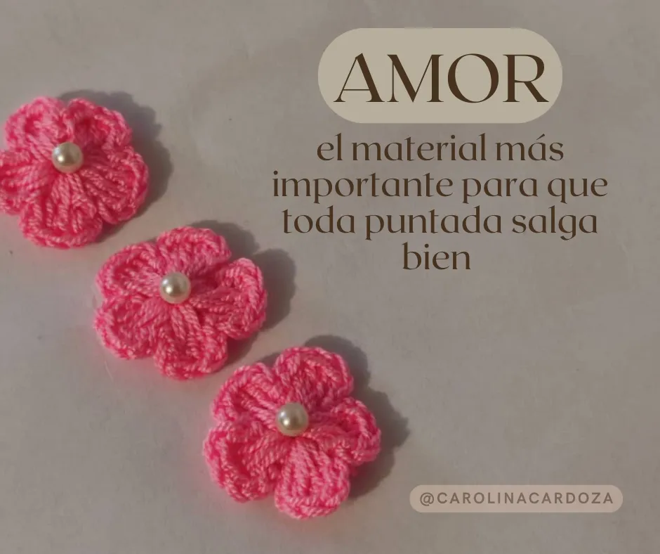 Post de facebook de maquillaje anuncio tienda online aesthetic morado (4).png