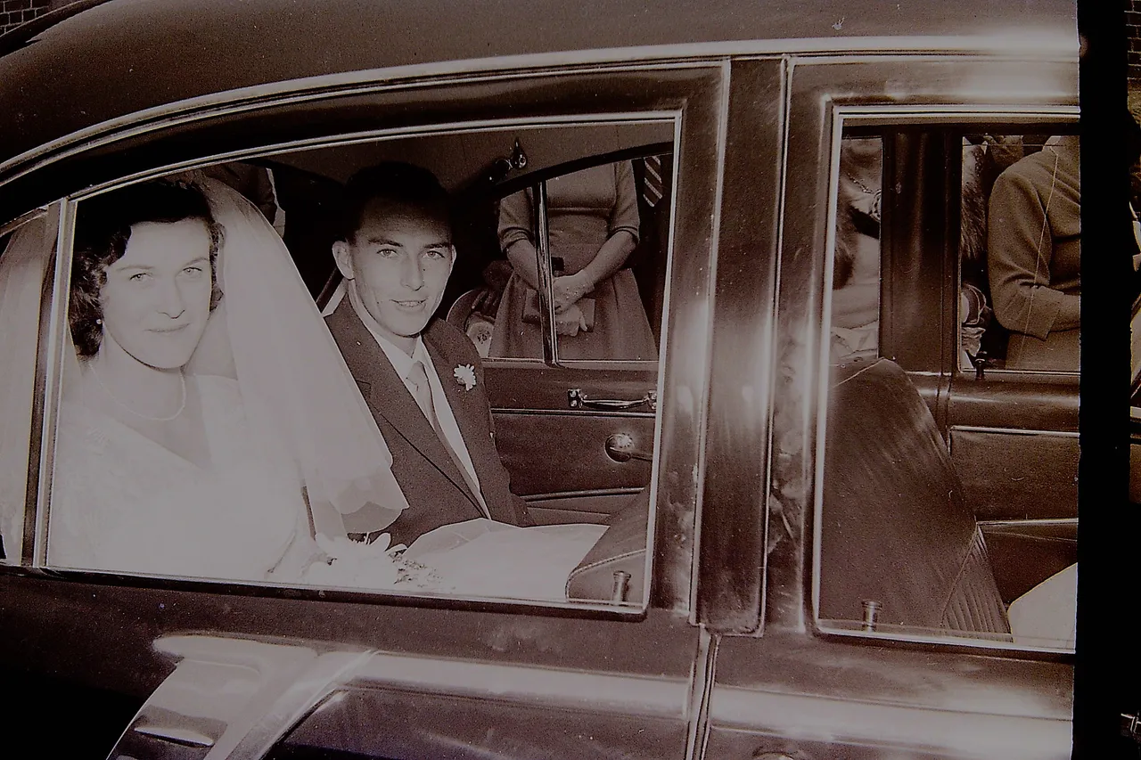 7-THE 1960 WEDDING OF JOHN AND LOLA CARRIAGE.JPG