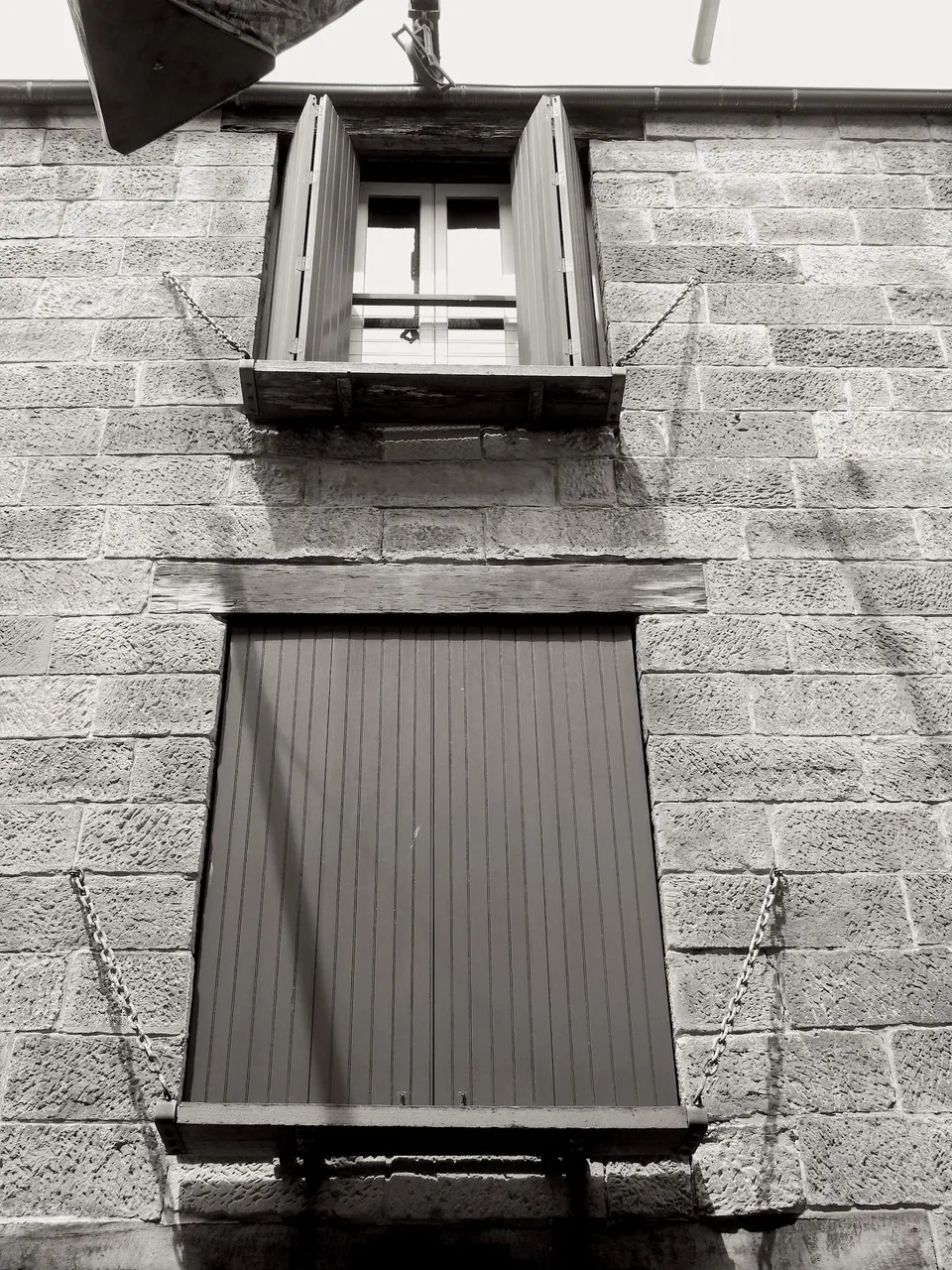 BARN DOOR AT DM.JPG