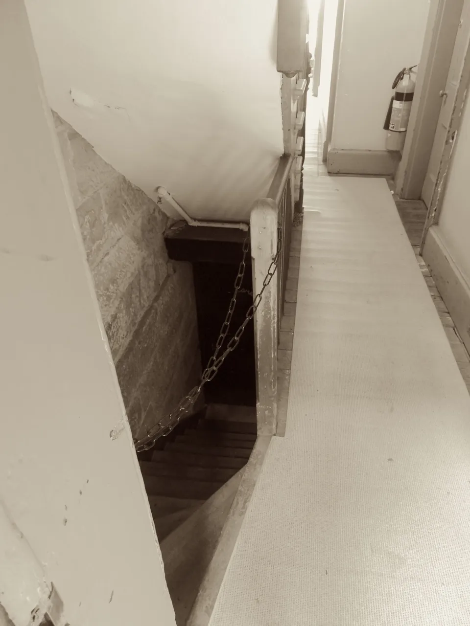 OPIUM DEN7.JPG