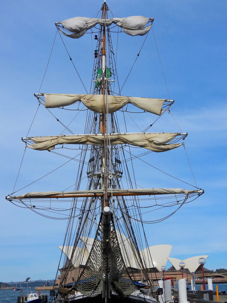 SS MAST.JPG