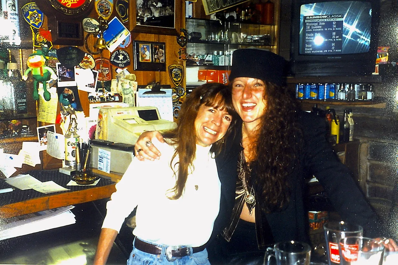 ME AND CHERYL IN ASPEN.JPG