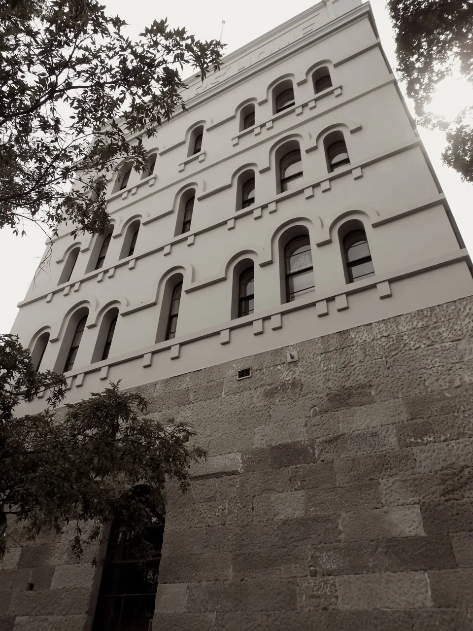 BUILDING.JPG