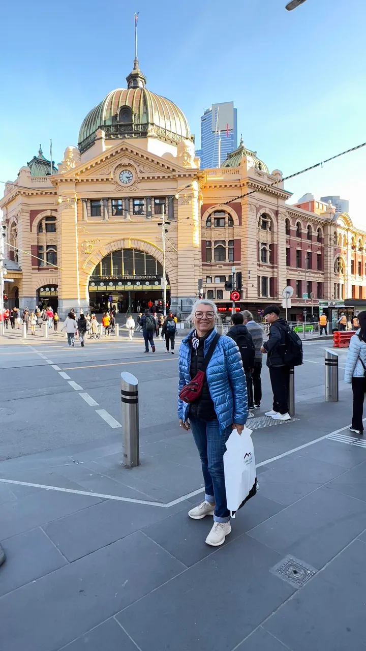 FLINDERST ST.jpg
