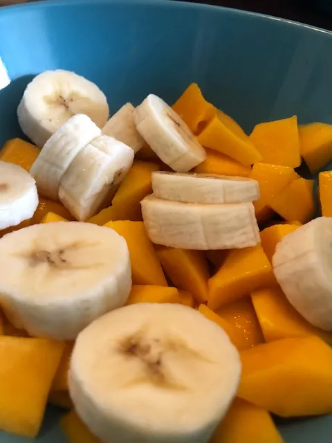 Bananas y Mango.jpeg