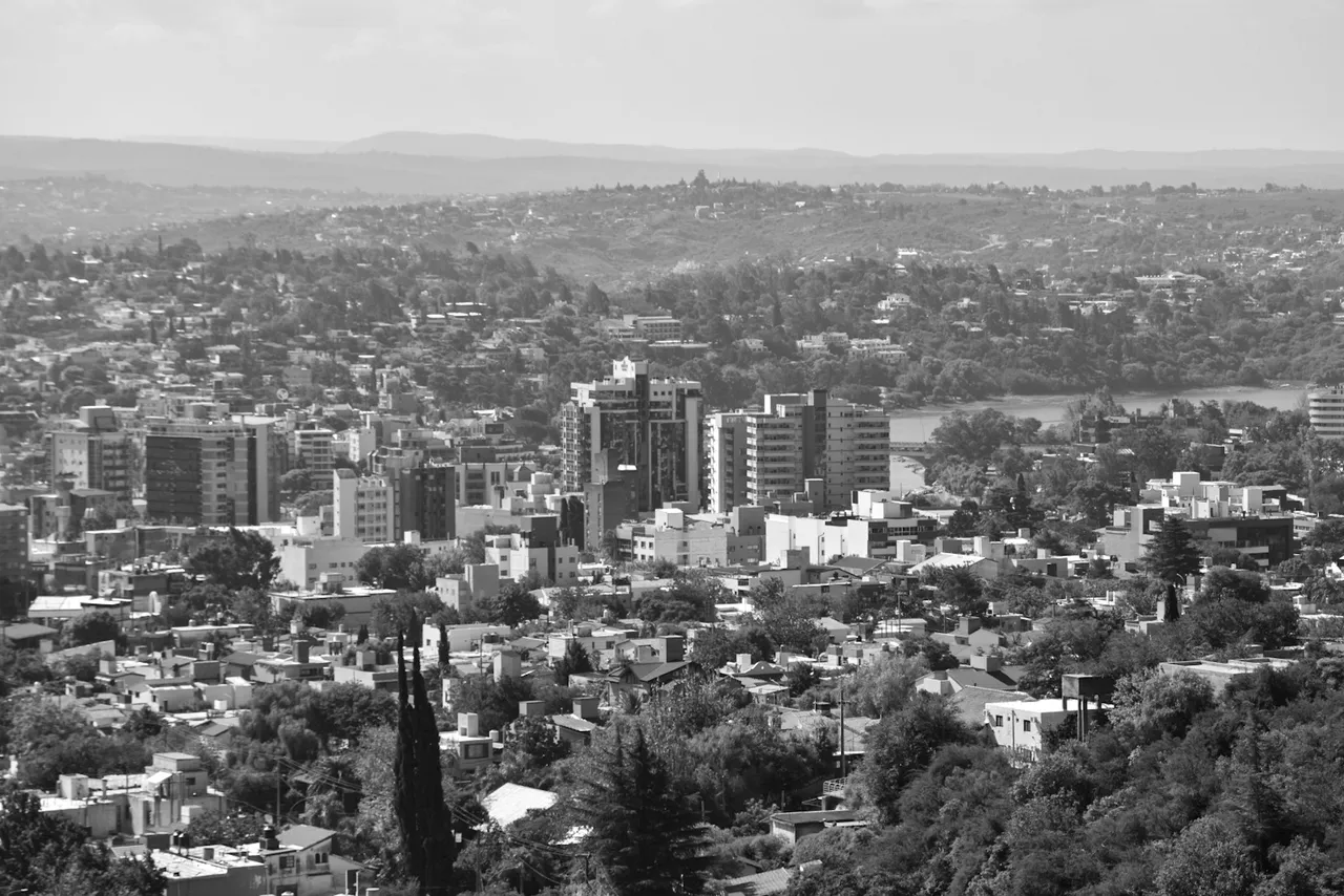 DSC_0028_1.jpg