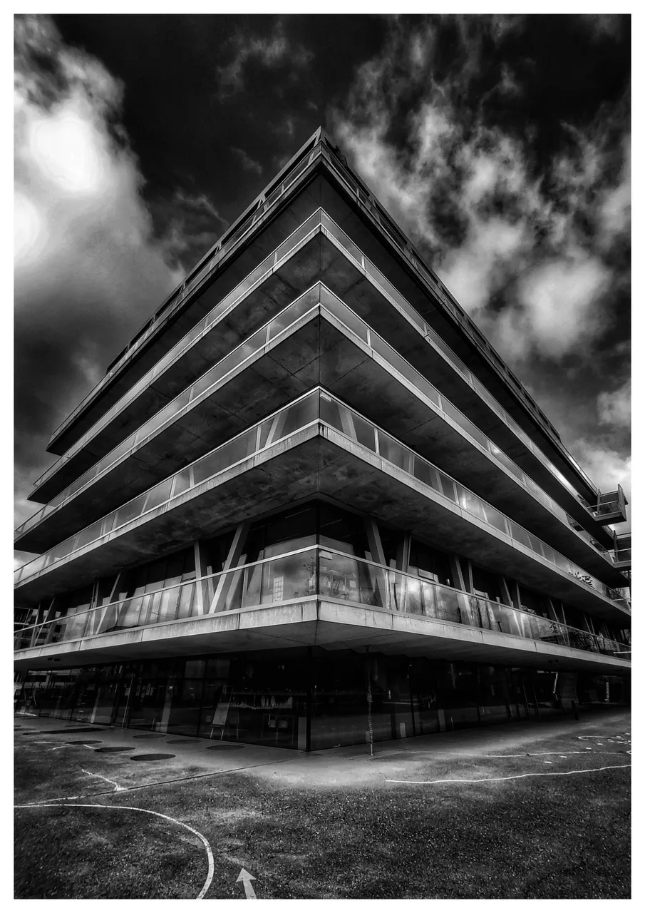 #xxx Schweiz Oerlikon IMG_20230407_172234-02.jpeg