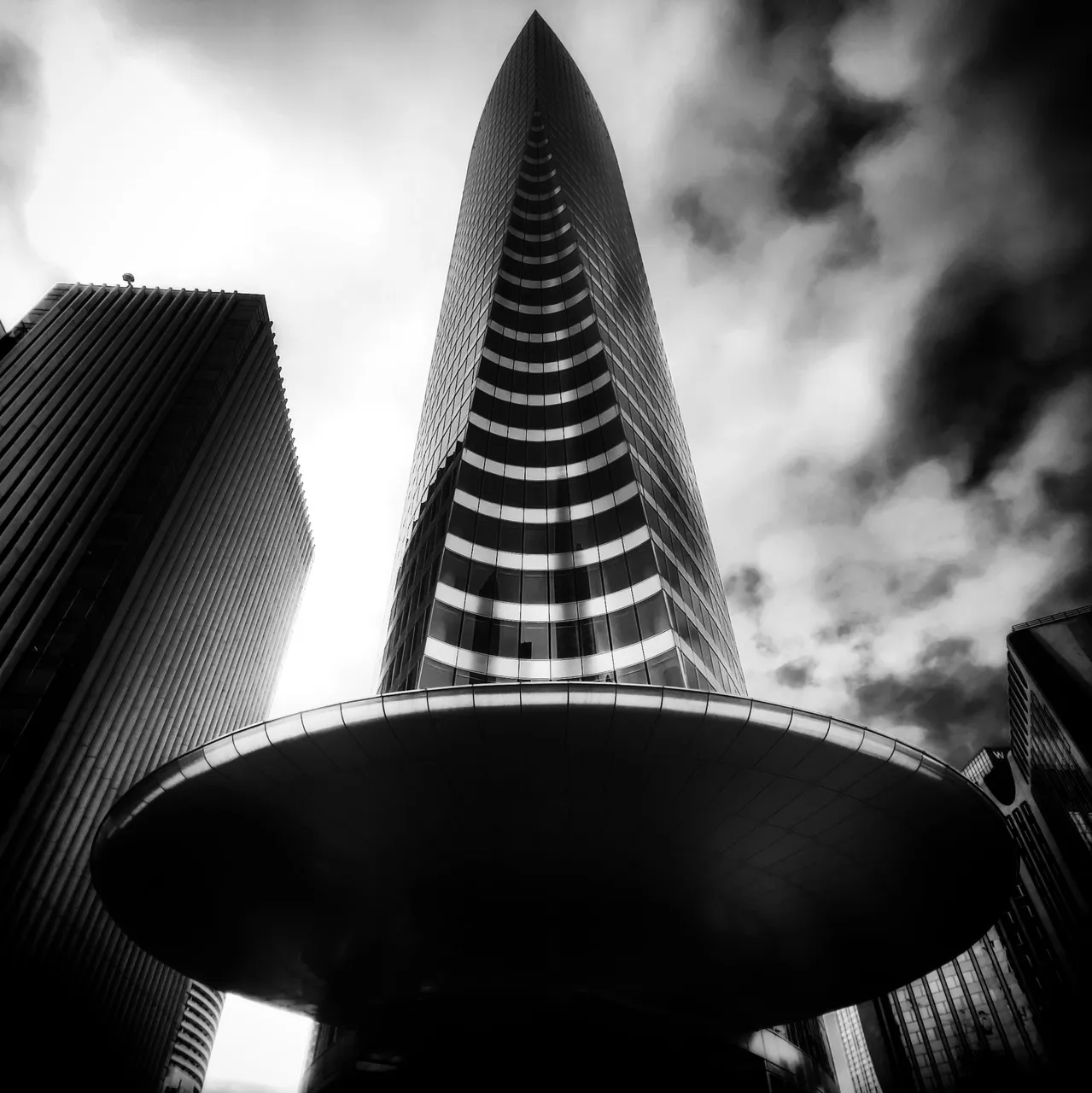 m33_AA#04_pq_Frankreich La Défense IMG_20240315_104847-02.jpeg