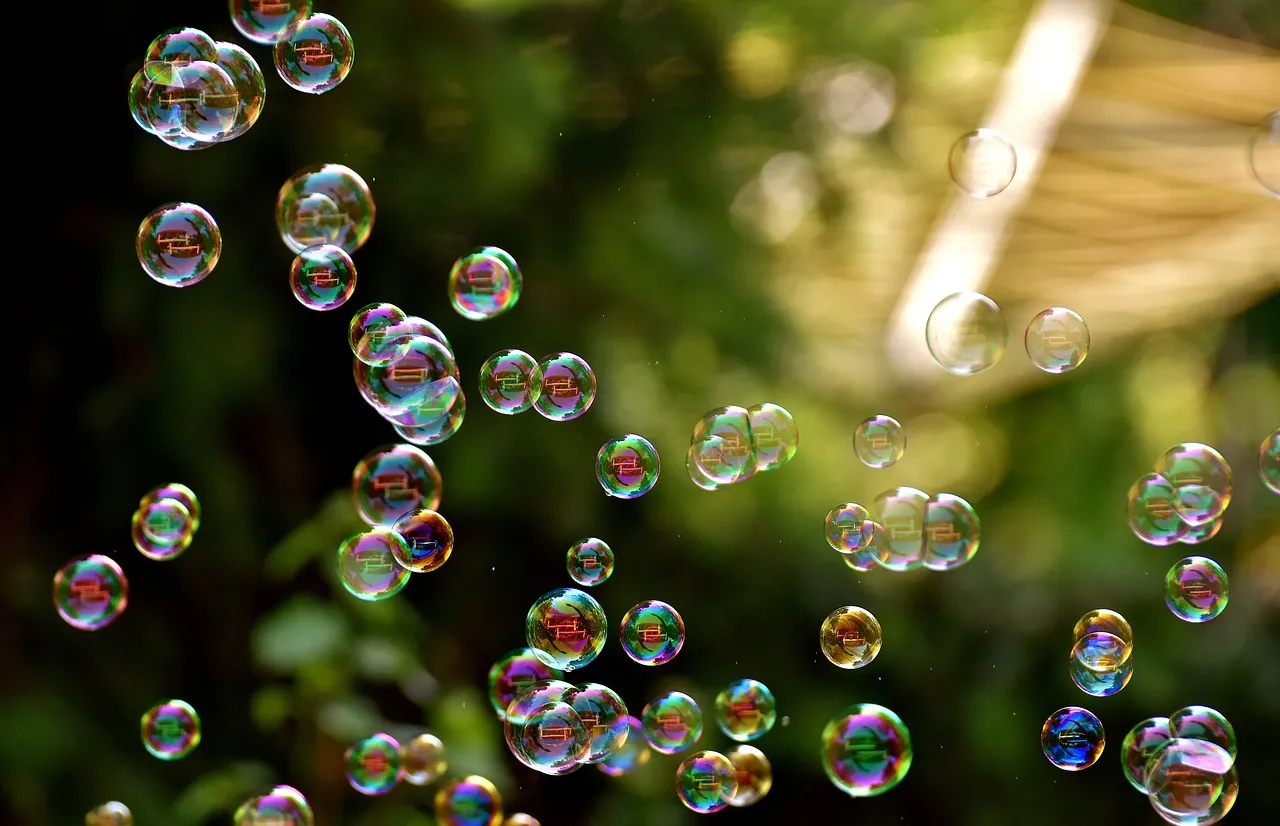 soap-bubbles-2882599_1280.jpg