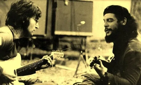 John-Lennon-and-Che-Guevara-playing-guitar-in-1966.-.jpg