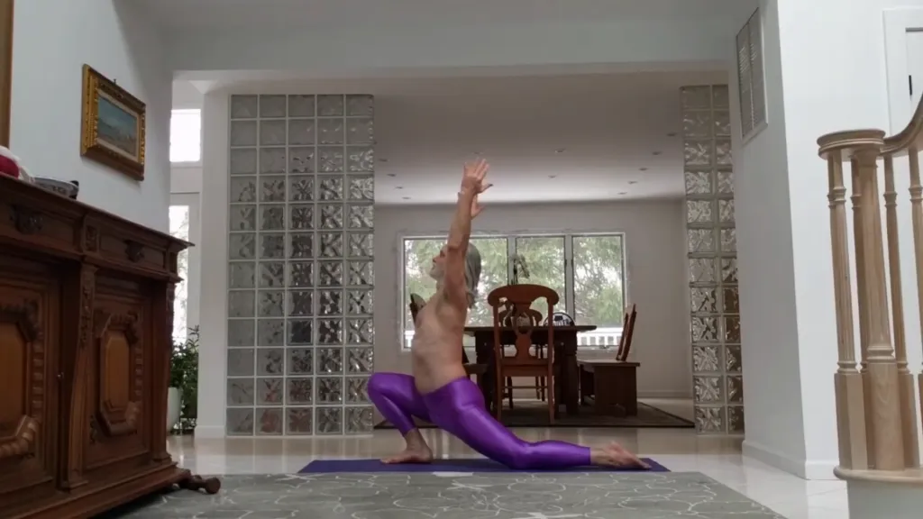 Yoga-20191213-4-7-anjaneyasan