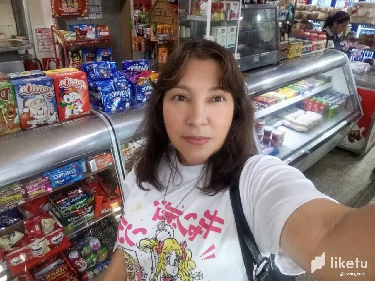 ekUu0TLyOhM7sepg_2.webp