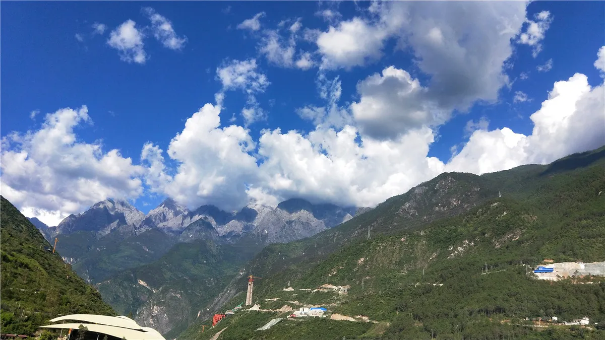 雪山.jpg