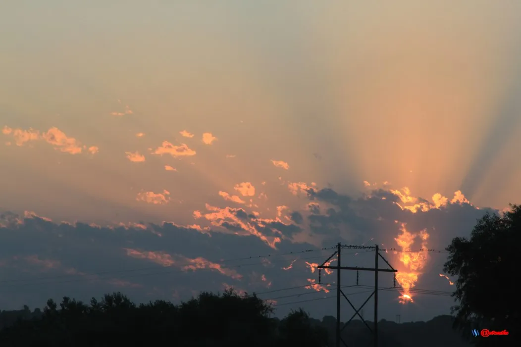 sunrise dawn morning clouds colorful landscape skyscape SR0255.JPG