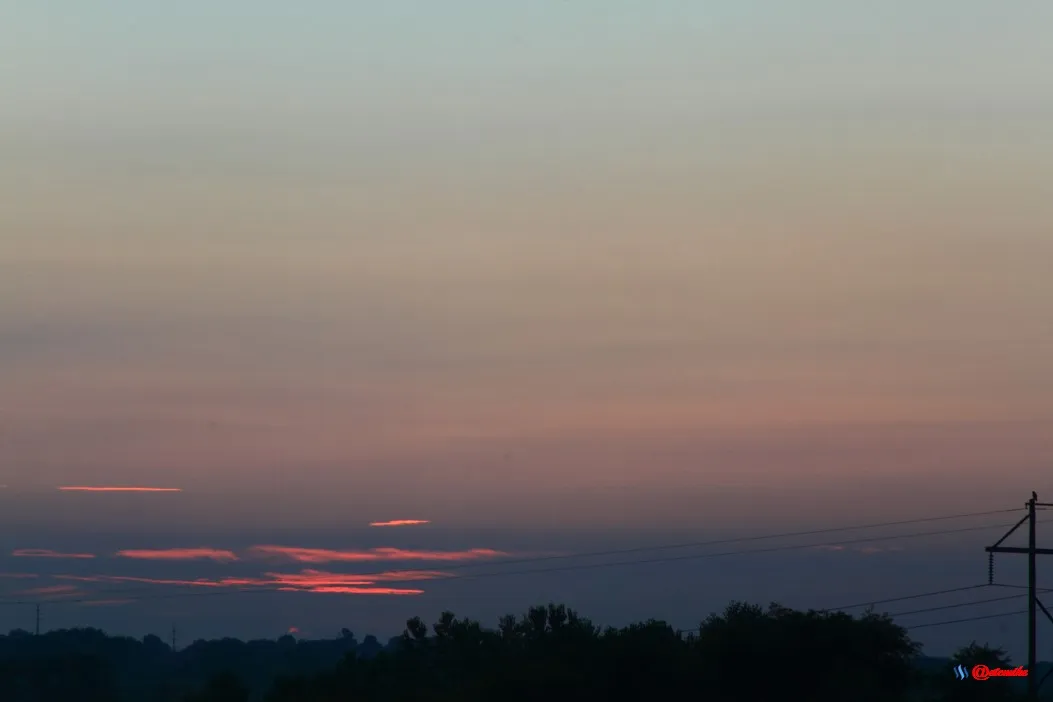 sunrise dawn morning clouds SR0031.JPG