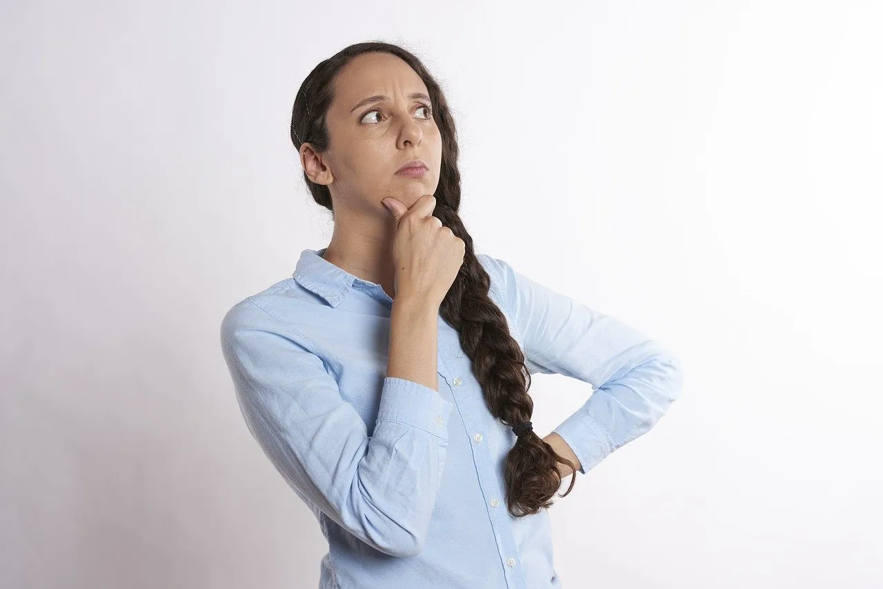 thinking2681494_1280.jpg