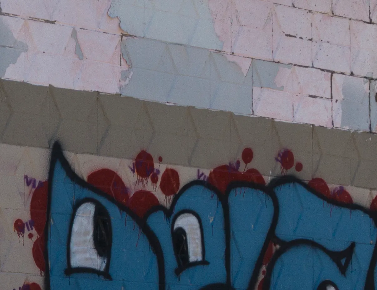 rosebowlgrafiti2.jpg
