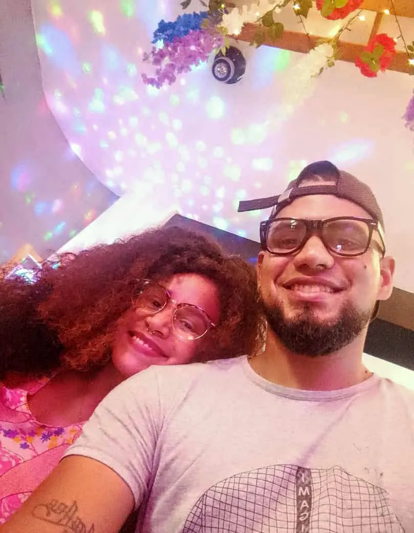 alt