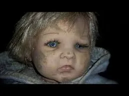 fea muñeca.jpg