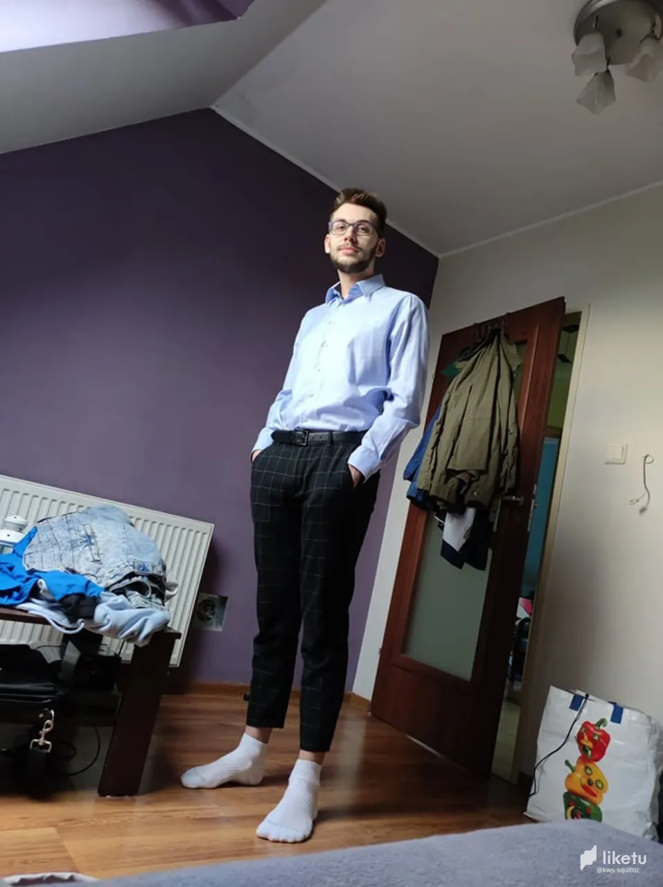 405opehkxxpmviy_model w koszuli.jpg