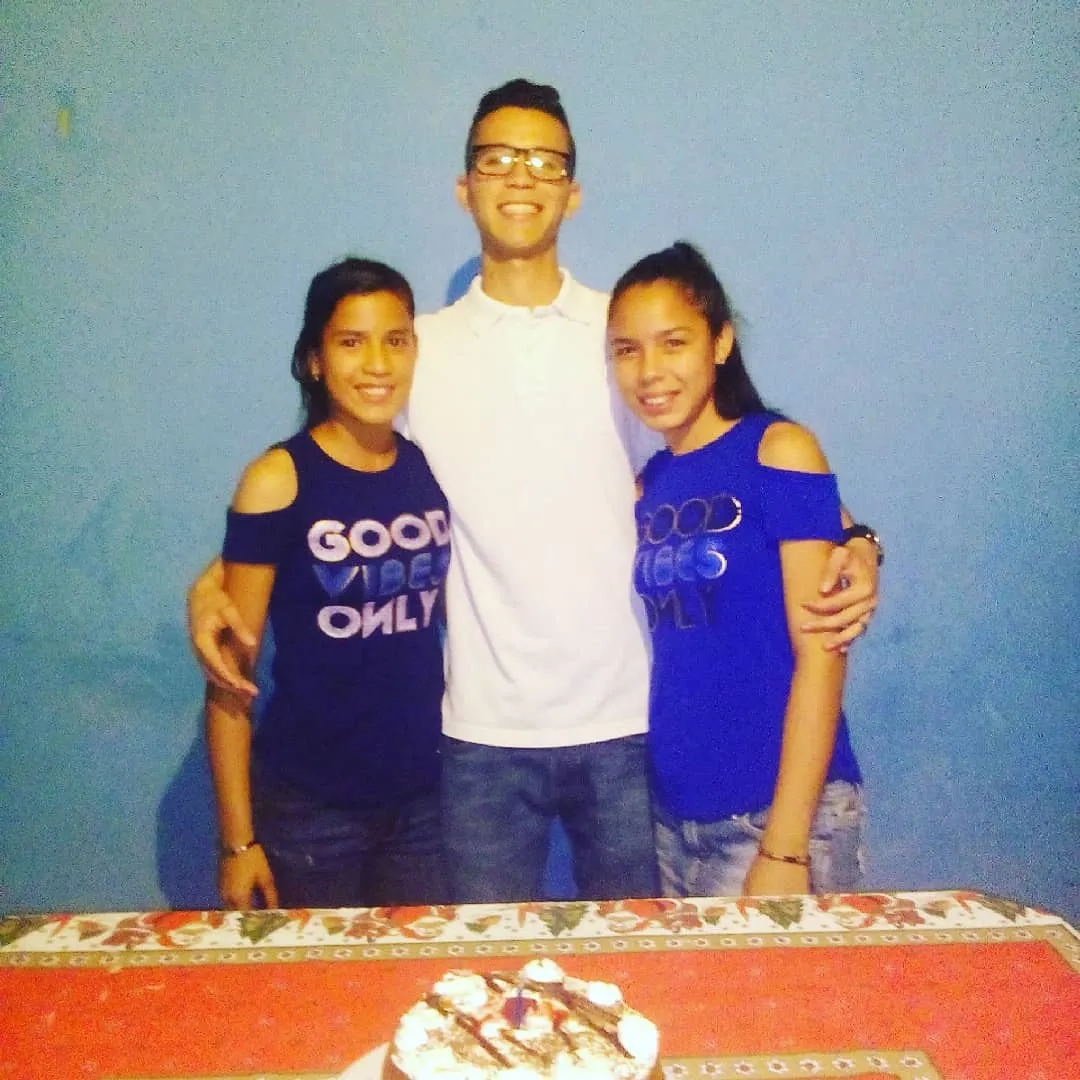 hermanitas.jpg