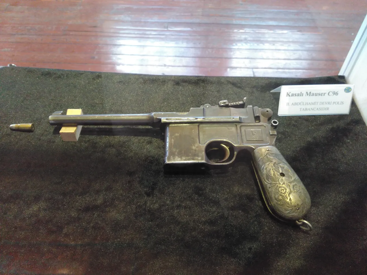 mauser-c96.jpg