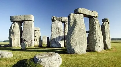 stonehenge.jpg