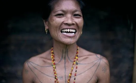 gigi-dayak.jpg