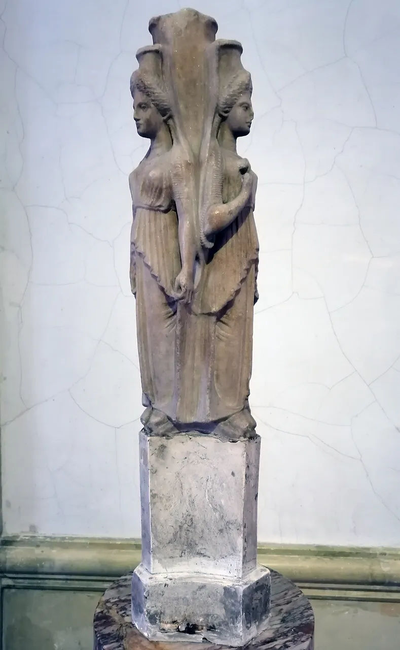 Hermitage Hall — Hecate — Netelo, CC BY-SA 4.0, via Wikimedia Commons