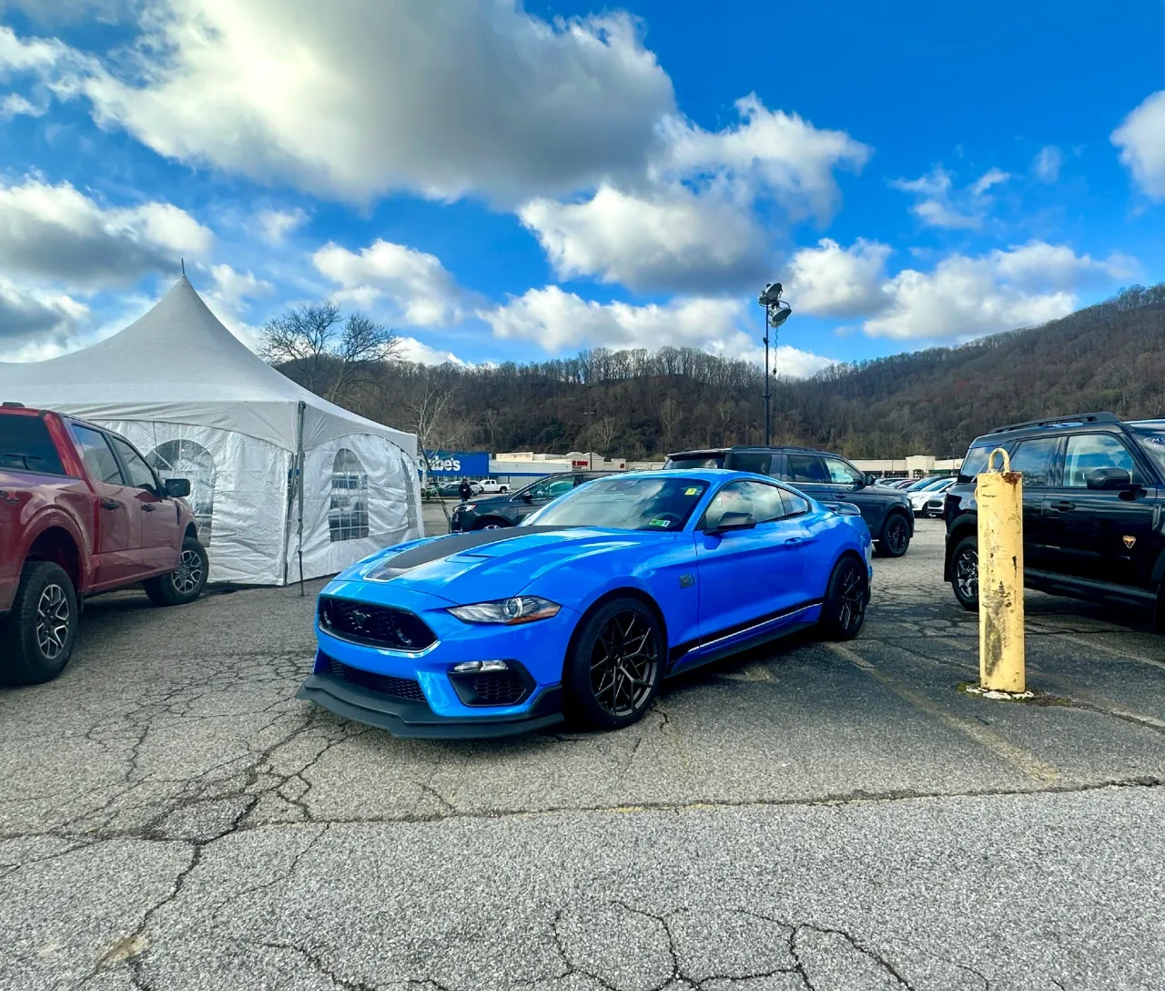 clfxybbz200di37szexnj3dv9_Ford_Mustang_Mach_1.webp