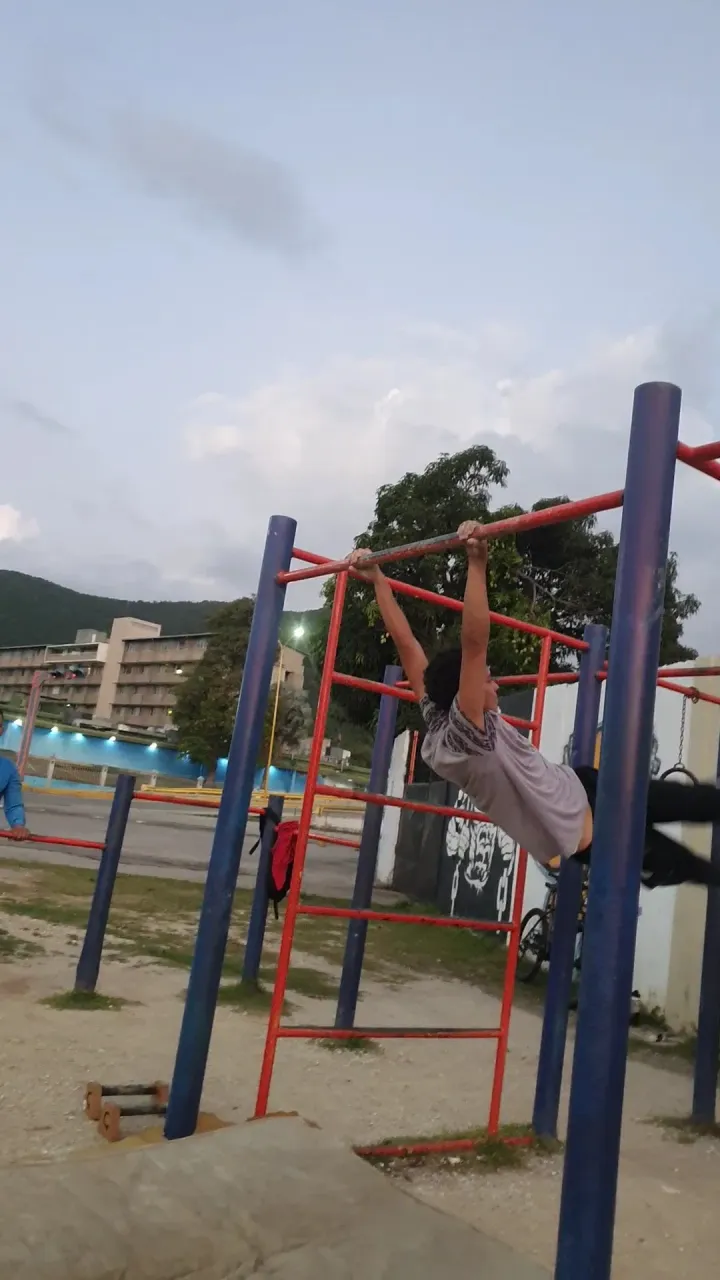 5tNKujL4C6qQiN1U_VideoCapture_20250715-230759.webp