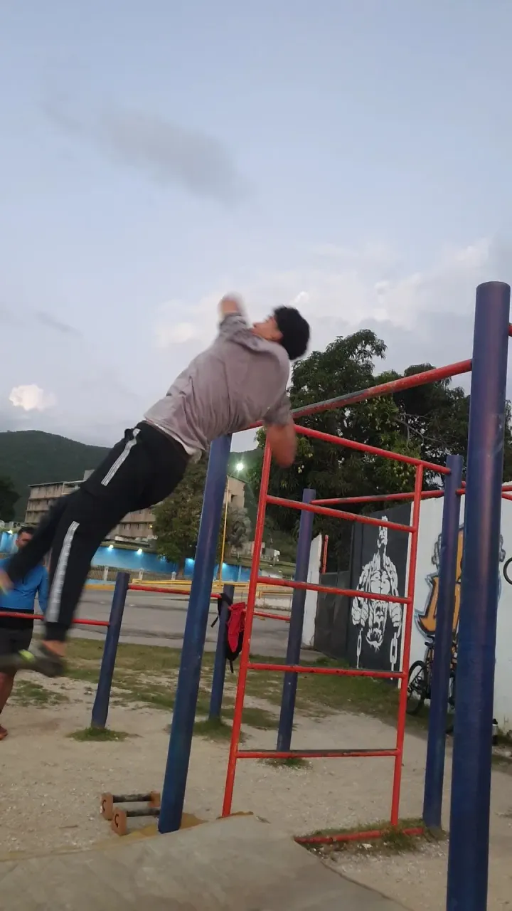 rDvamnN0yfuaoFRW_VideoCapture_20250715-230822.webp