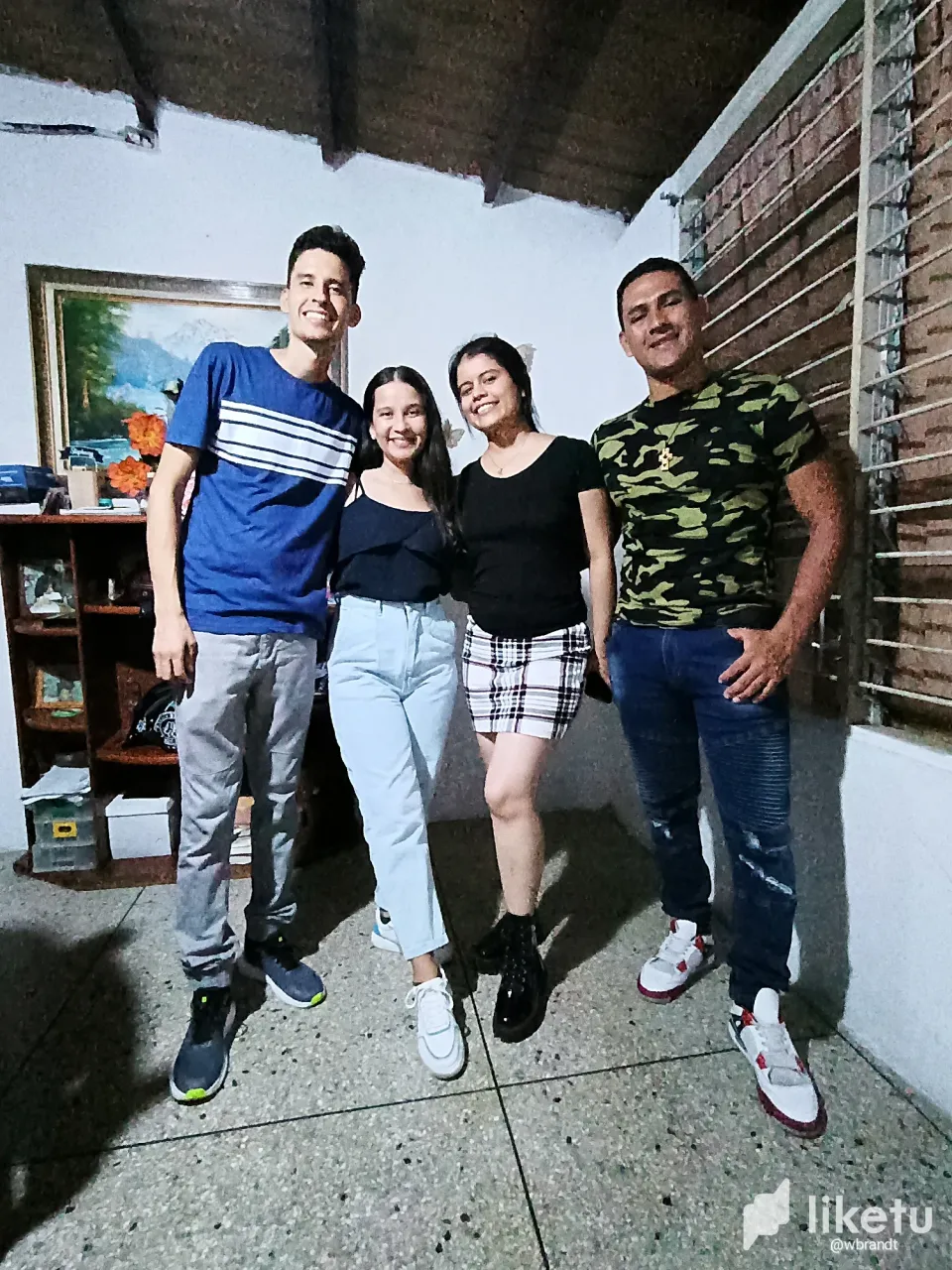 clmsk71uk038gajszbhh79011_20230920_220145_118.webp