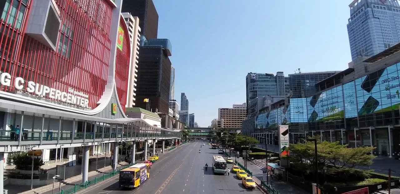Railway%20line%20Old%20Bangkok%20Town%20-%20April%202020%20298.jpg