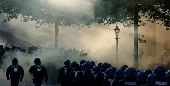 thousands-in-germany-rise-up-against-the-new-world-order-27717.jpg