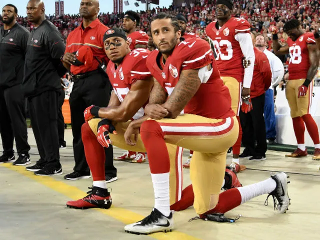 Colin_Kaepernick_protest_1474582291184_46772173_ver1.0_640_480.jpg