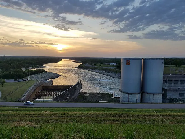 redriverdentondam.jpg