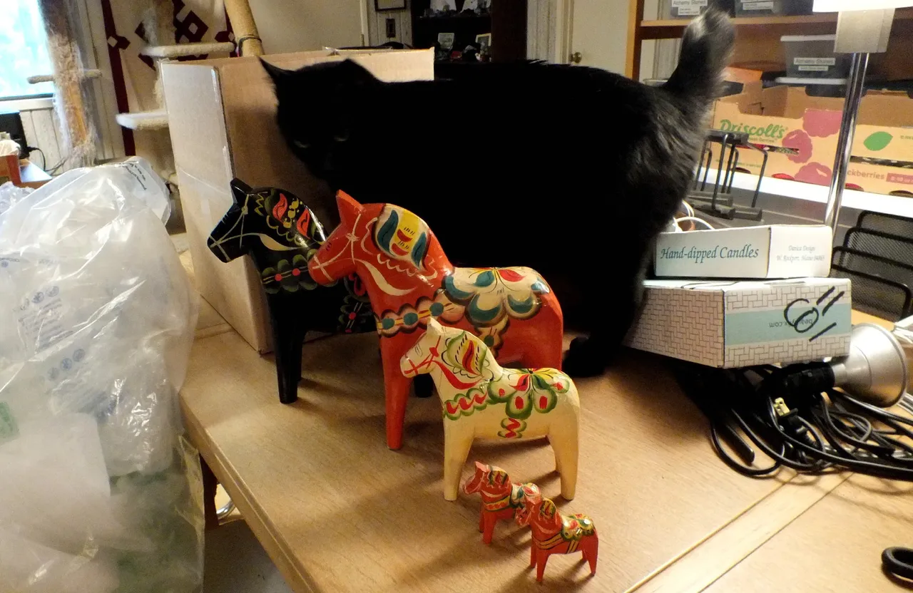 CC0265-DalaHorses.jpg
